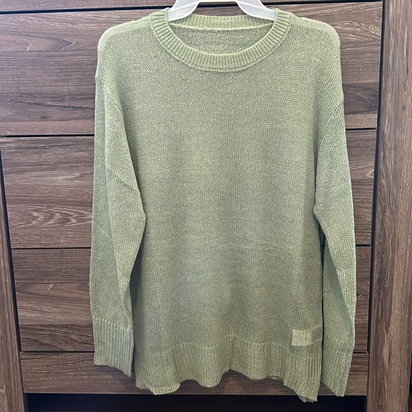 Very thin Sweater - Picture 1 of 2